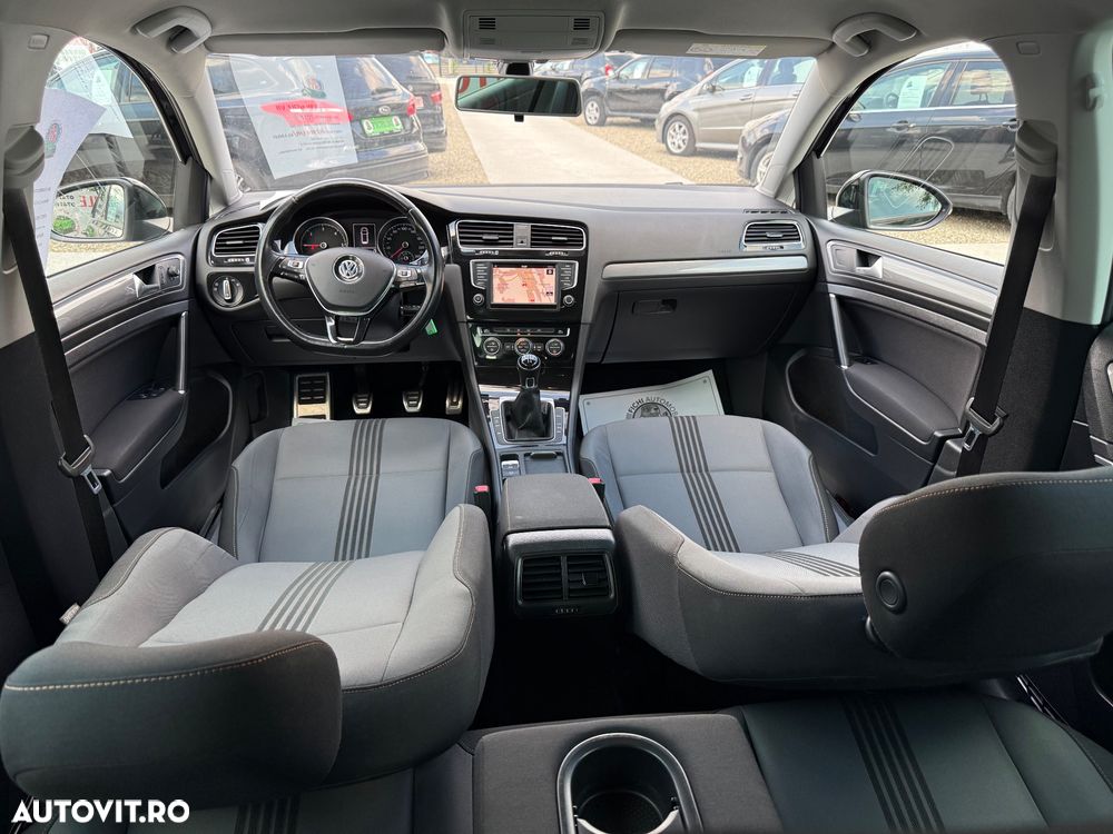 Volkswagen Golf 1.6 TDI Highline - 8