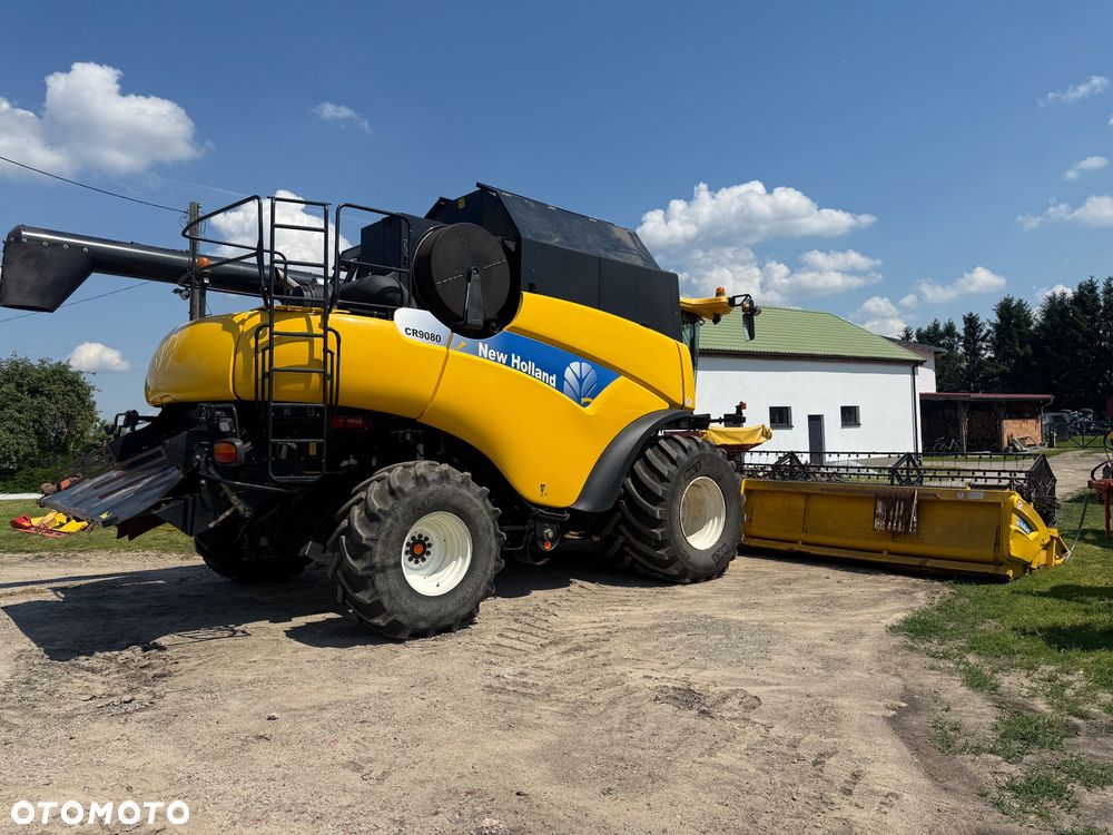 New Holland CR 9080 - 11