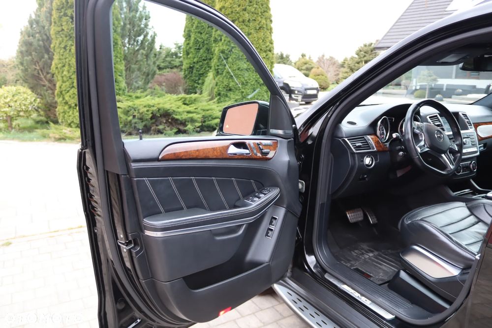 Mercedes-Benz GL - 21