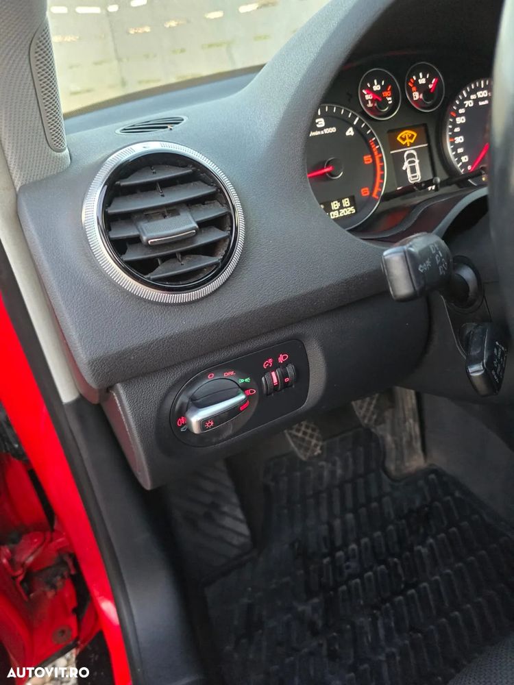 Audi A3 1.6 TDI Sportback Attraction - 13