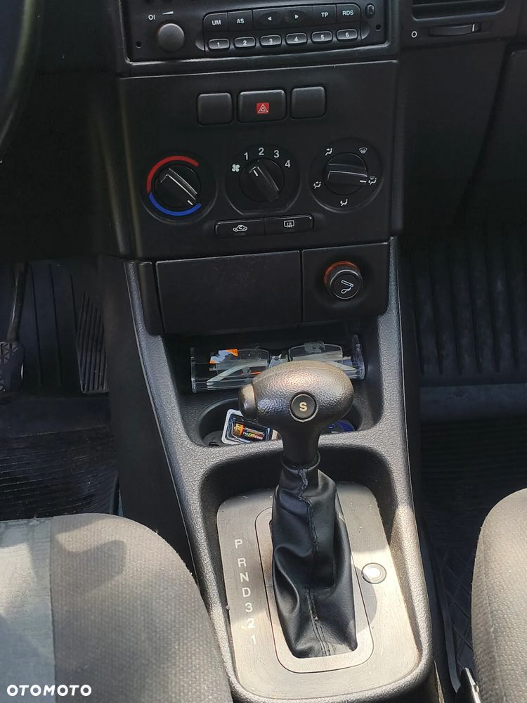 Opel Zafira 1.8 16V Elegance - 14