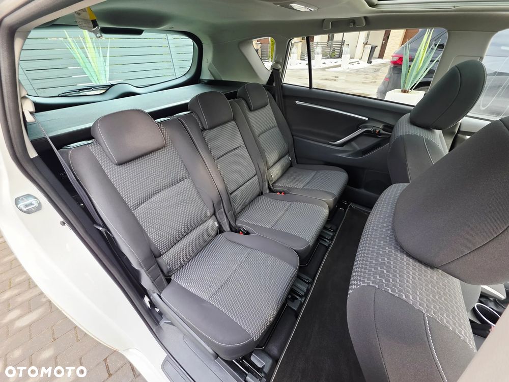 Toyota Verso 1.6 D-4D Premium - 10