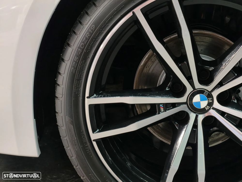 BMW 318 d Aut. M Sport - 19