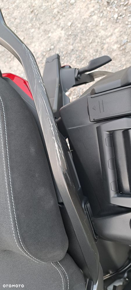 Moto Guzzi Stelvio - 12