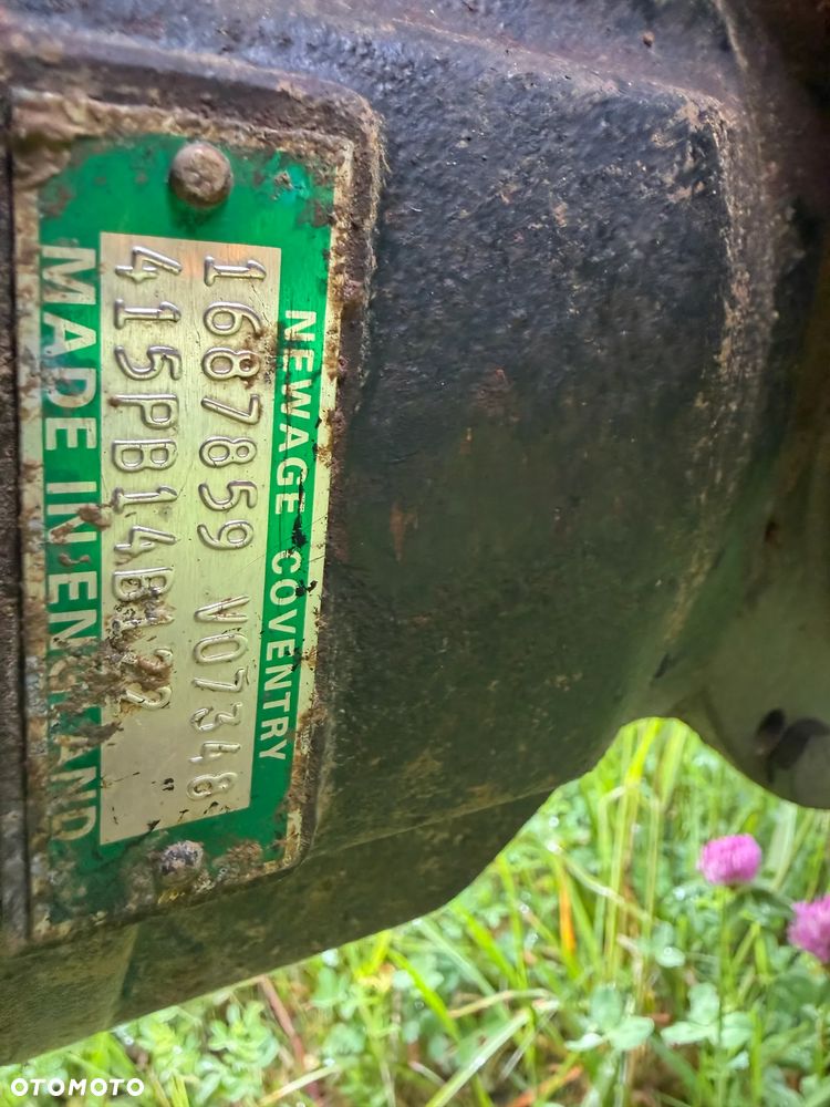 Terex 4t Benford Wozidło Budowlano-Rolnicze 4 tony ładowność. Obrotowa Koleba. 4x4 napęd. Potężna Moc silnika i Hydrauliki. Najlepszy silnik Yanmar. Maszyna Kupiona z Norweskiego Gospodarstwa Rolniczego typu Kurniki. Maszyna Zadbana! Odpala na dotyk. Skrzynia Automatyczna REWERS+Szybka wolna jazda. Pełny Oryginał. Serwisowane w Dekra Norweska! Hamulce brzytwa. Maszyna Woziła lekkie ładunki. Maszyna nie była katowana! Wielka Okazja. Wszystko w pełnym Oryginale. Niski przebieg 1898mtg - 16