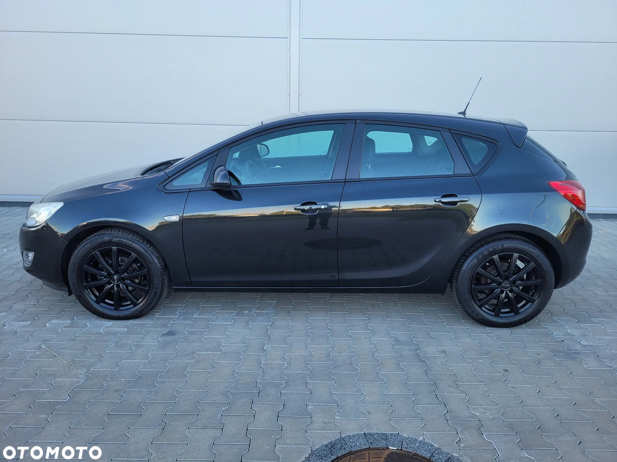 Opel Astra 1.4 Turbo Edition - 27