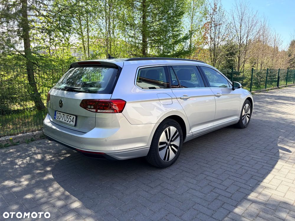 Volkswagen Passat 2.0 TDI EVO Business DSG - 3