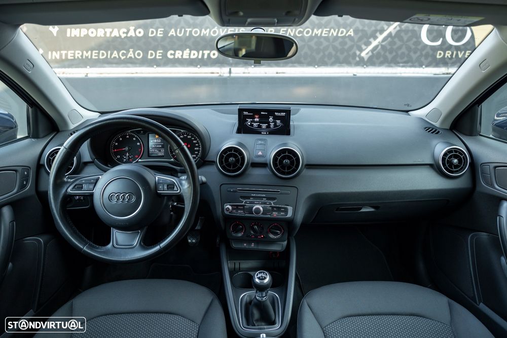 Audi A1 Sportback 1.0 TFSI Design - 9