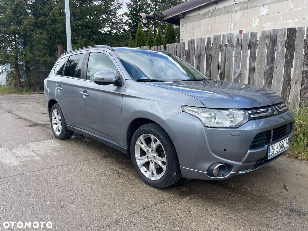 Mitsubishi Outlander 2.0 Instyle Navi - 7