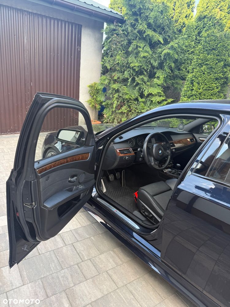 BMW Seria 5 530i - 7