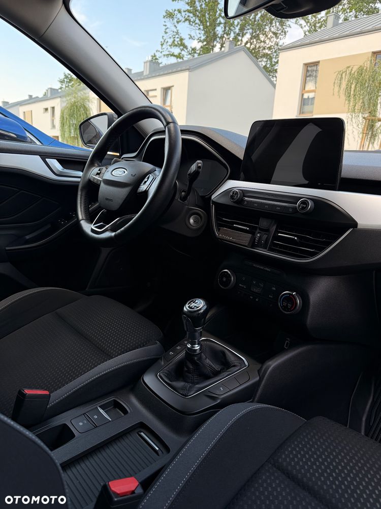 Ford Focus 1.0 EcoBoost Trend Edition Business - 28