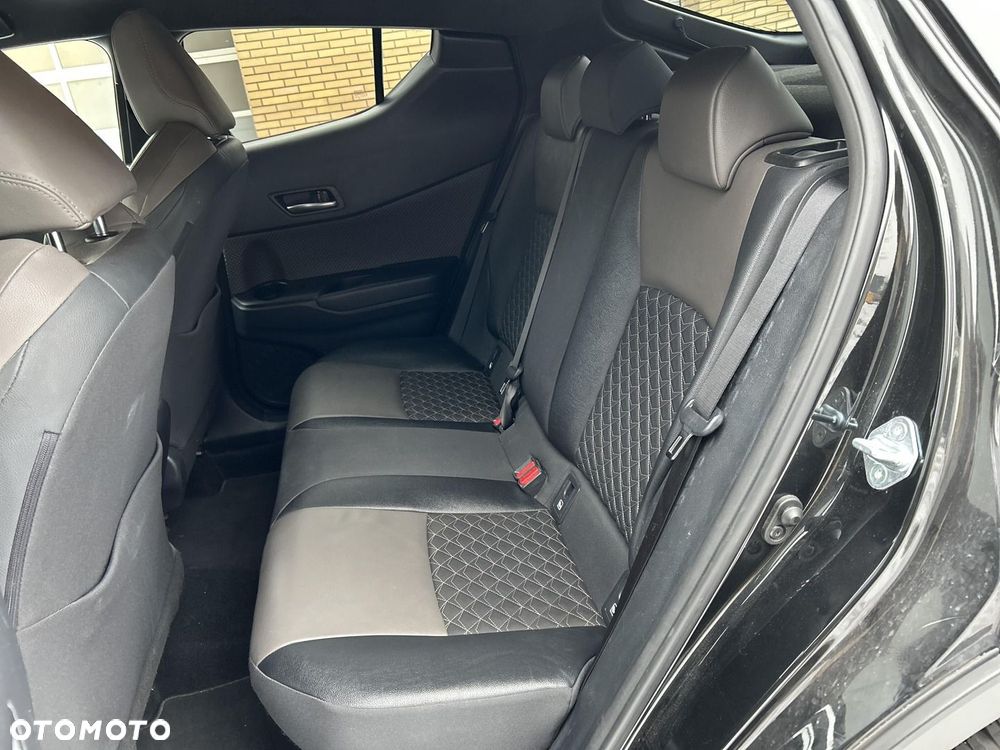 Toyota C-HR 2.0 Hybrid Executive - 14