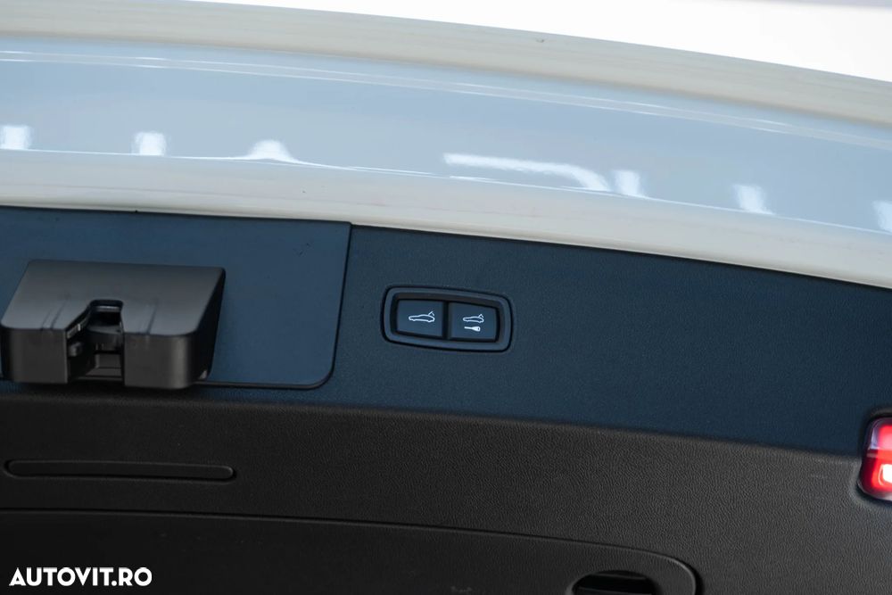 Porsche Cayenne E-Hybrid Tiptronic S Platinum Edition - 28