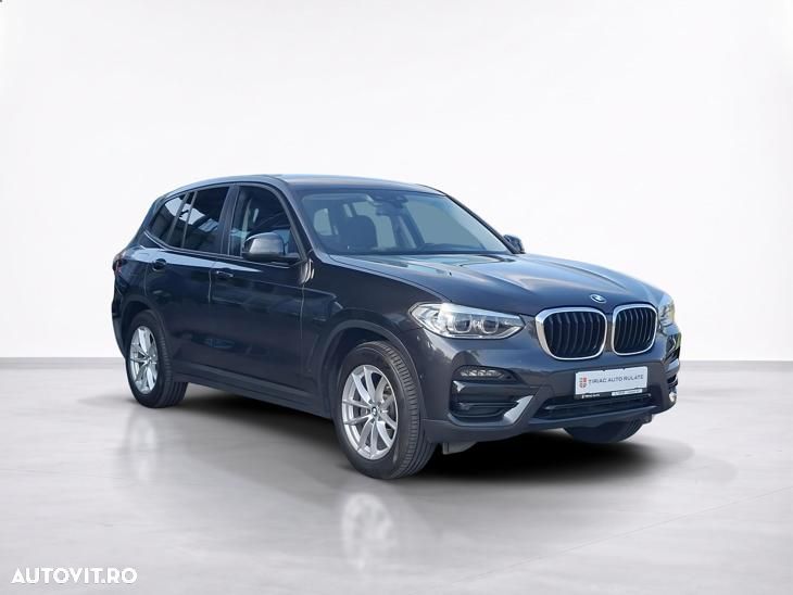 BMW X3 xDrive20i AT - 9