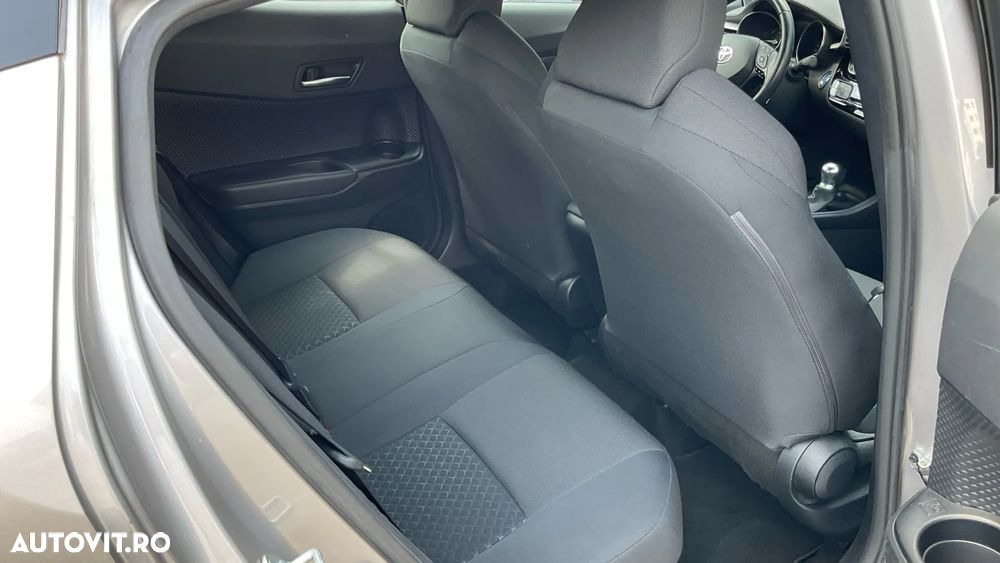 Toyota C-HR 1.8 HSD 122 CP 4x2 CVT Core - 15
