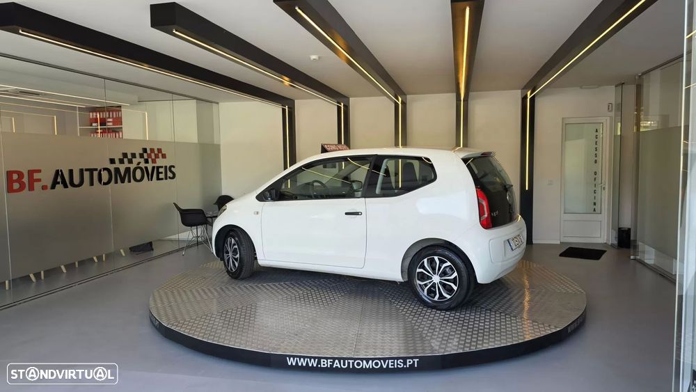 VW Up! white - 17