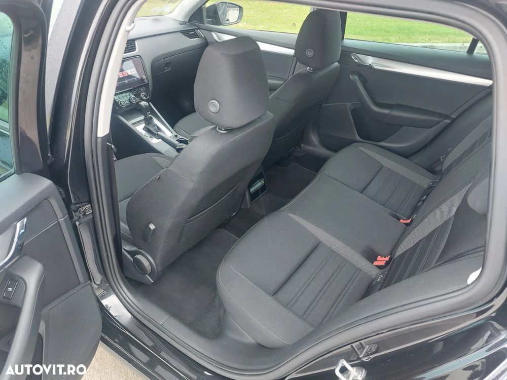 Skoda Octavia 1.6 TDI DSG Ambition - 12