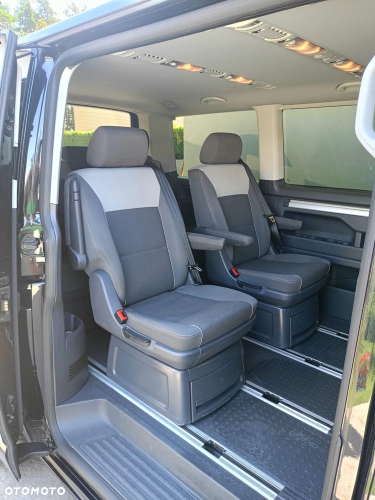 Volkswagen Multivan - 27