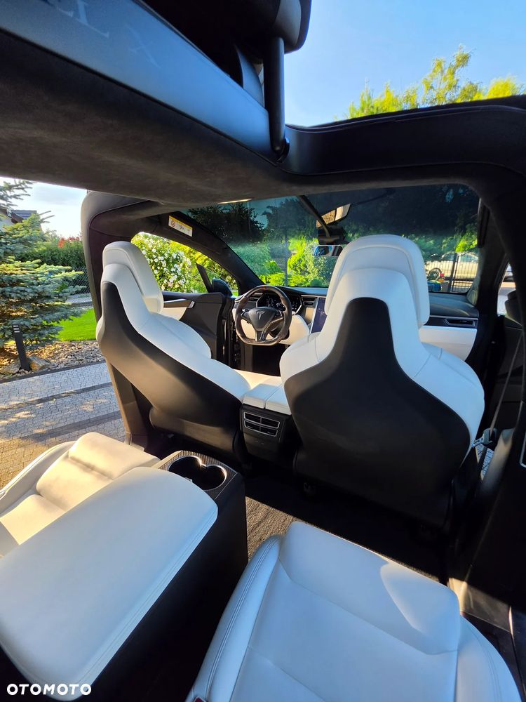 Tesla Model X Long Range Plus - 22