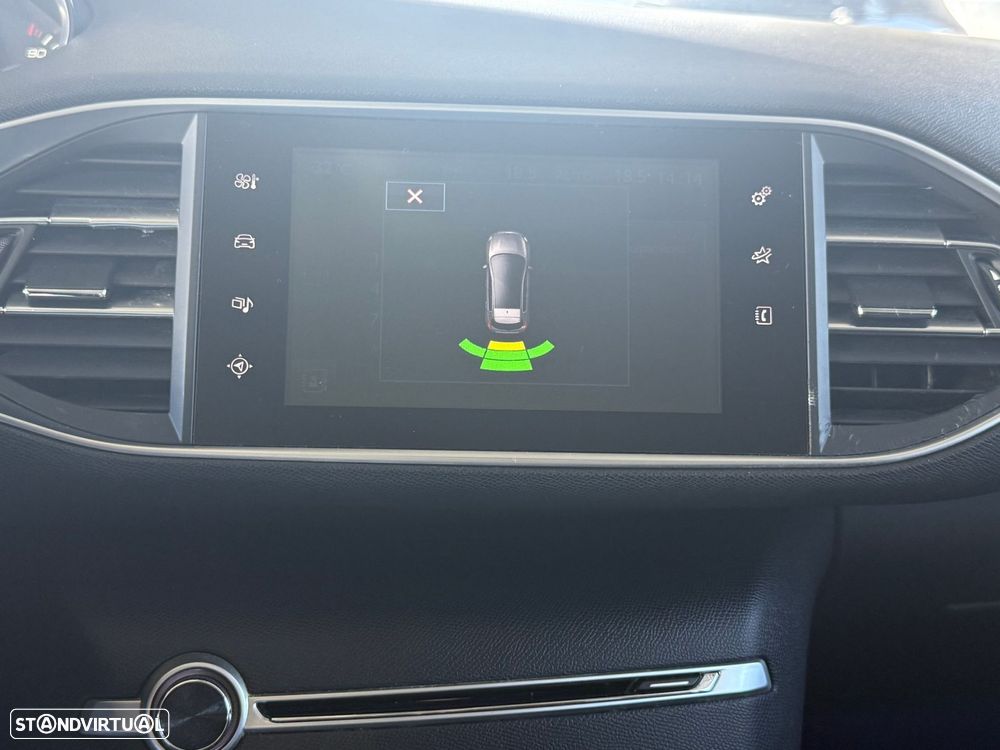 Peugeot 308 - 23
