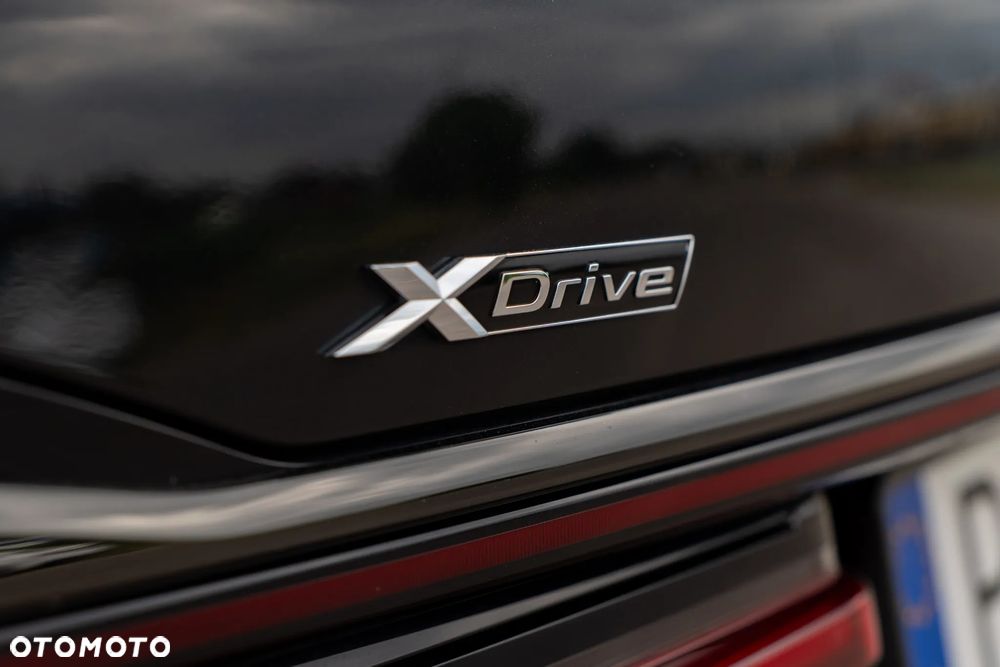 BMW Seria 7 740d xDrive mHEV sport - 16