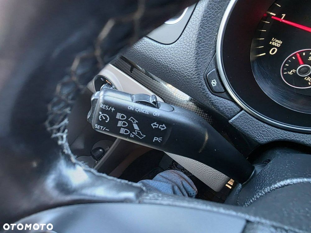 Volkswagen Golf 2.0 TDI DPF DSG Tour Edition - 13