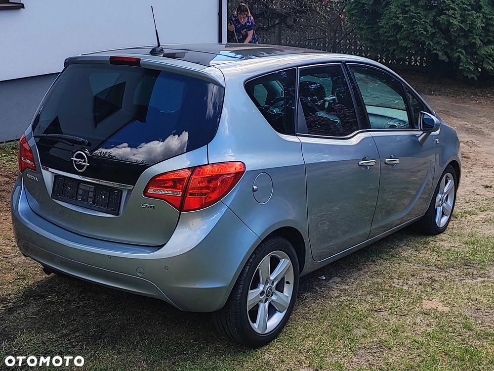 Opel Zafira 1.9 CDTI Cosmo - 3