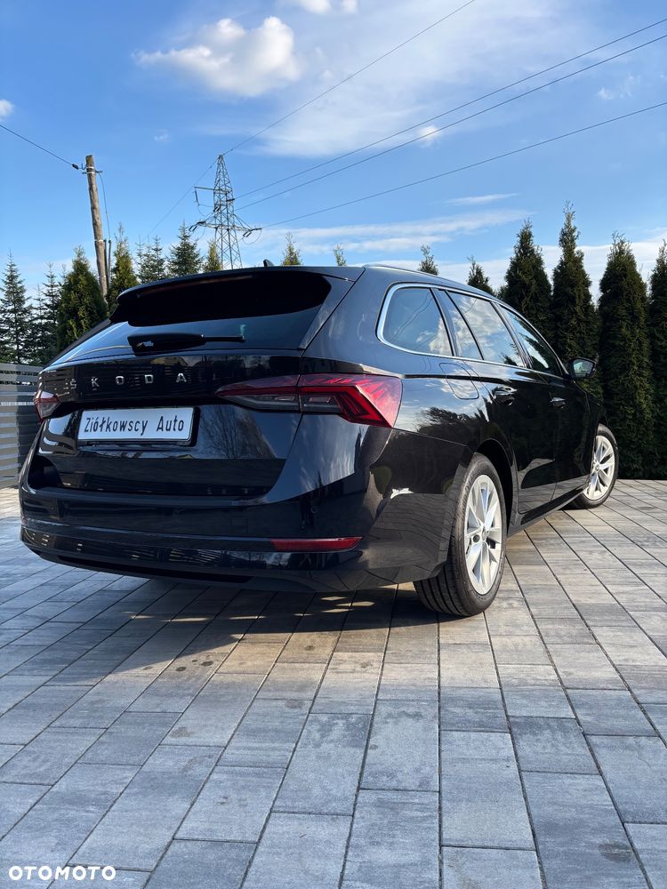 Skoda Octavia 2.0 TDI DSG Style - 12