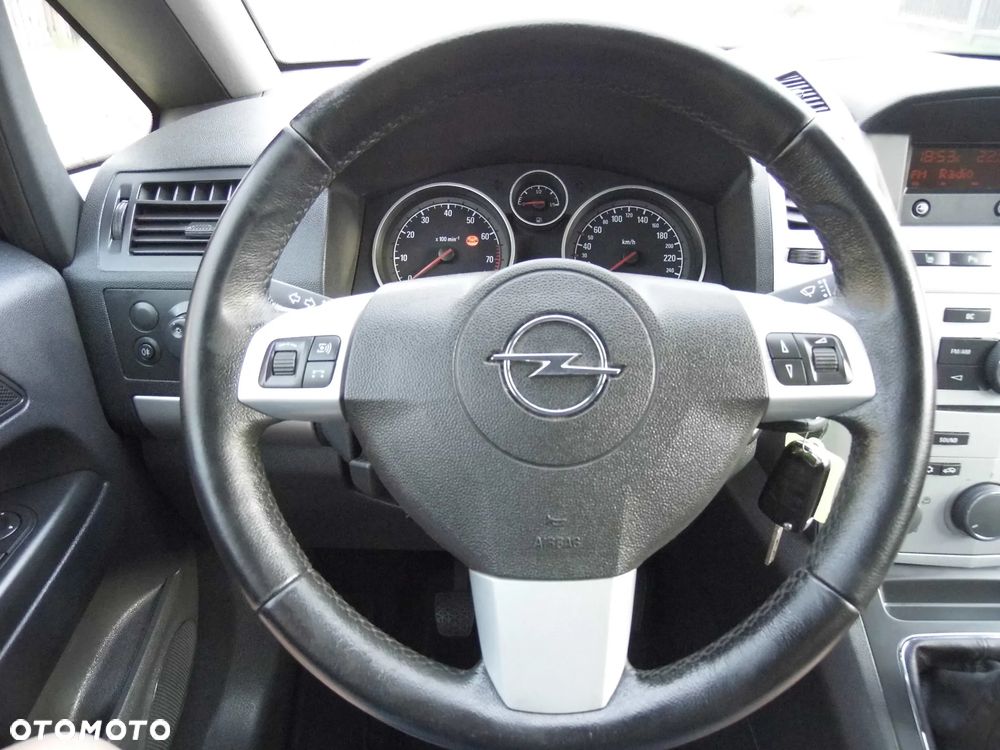 Opel Zafira 1.8 Design Edition - 30