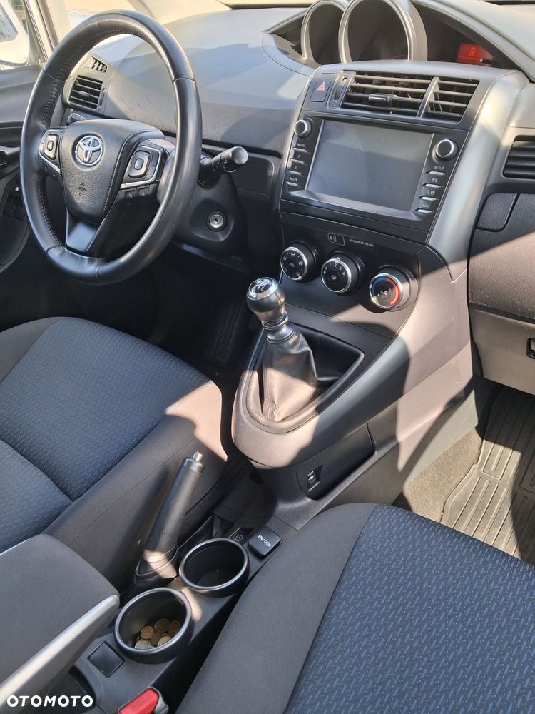 Toyota Verso 1.6 D-4D Active EU6 - 6