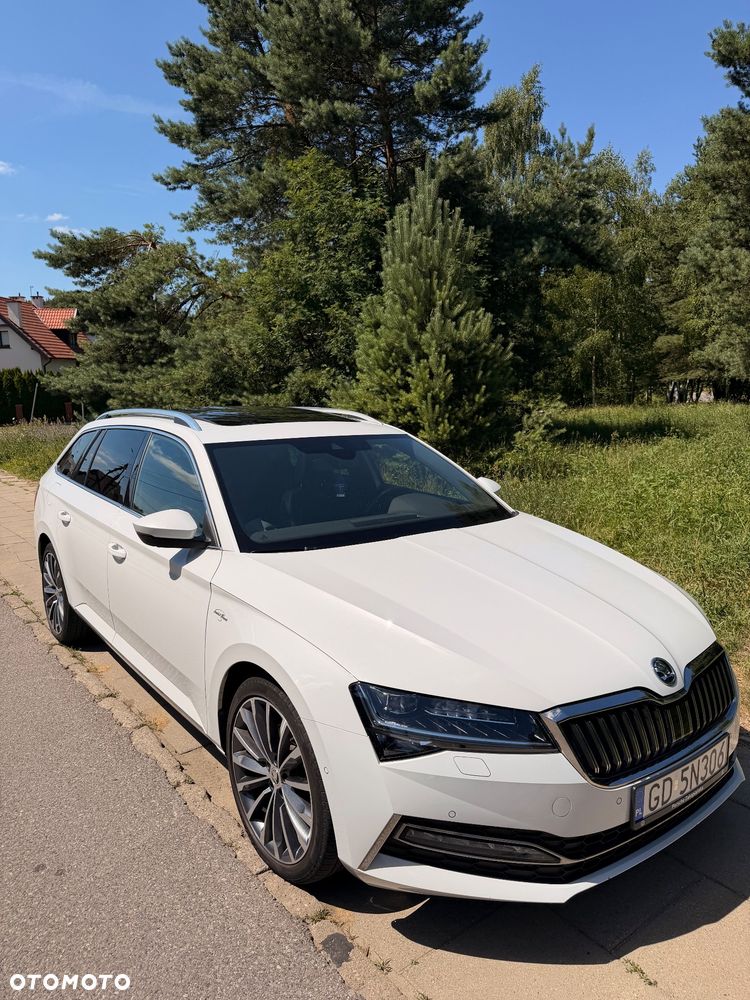 Skoda Superb 2.0 TDI SCR 4x4 L&K DSG - 9