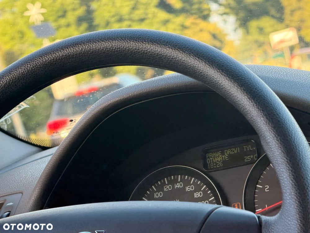 Volvo V50 1.6 - 15