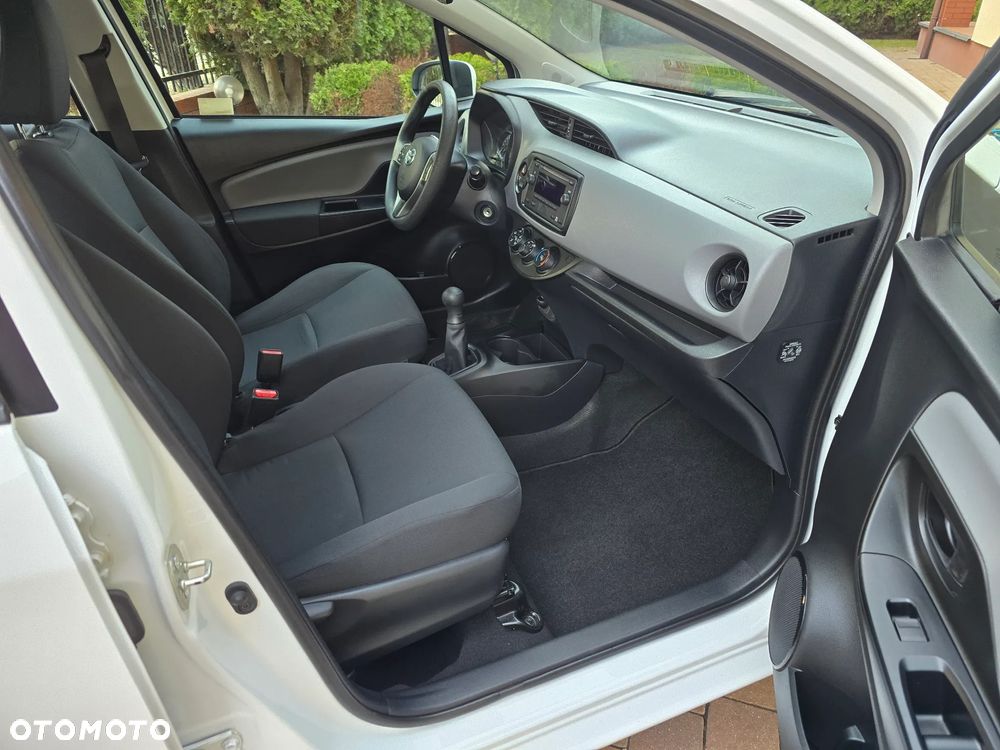 Toyota Yaris 1.0 VVT-i - 8