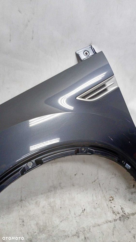 Błotnik lewy przód FORD KUGA Mk1  H8 - 4