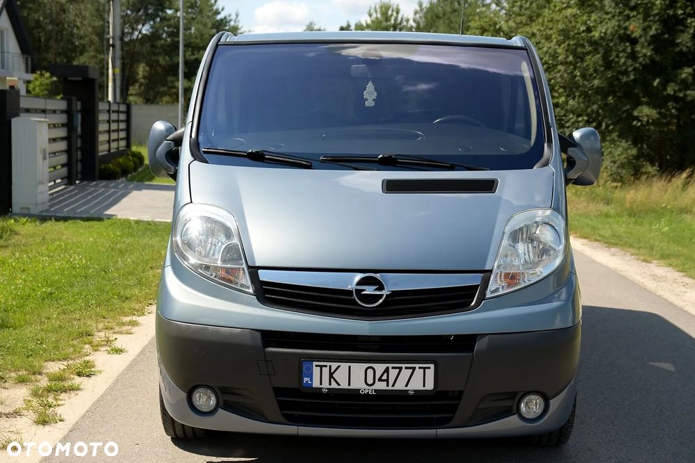 Opel Vivaro - 12