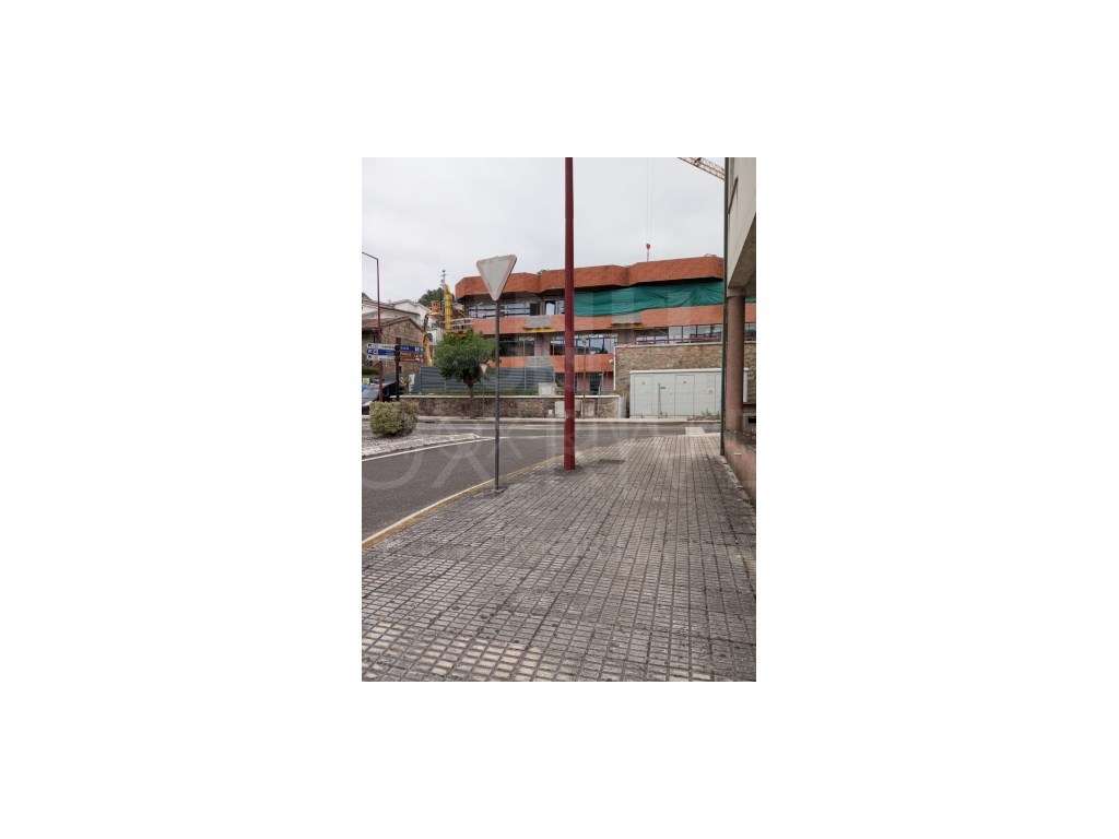 Garagens no Centro de Melgaço - Grande imagem: 4/4