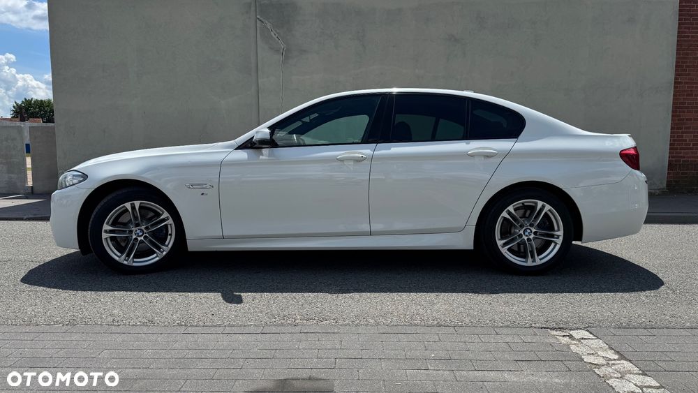 BMW Seria 5 520d xDrive - 9