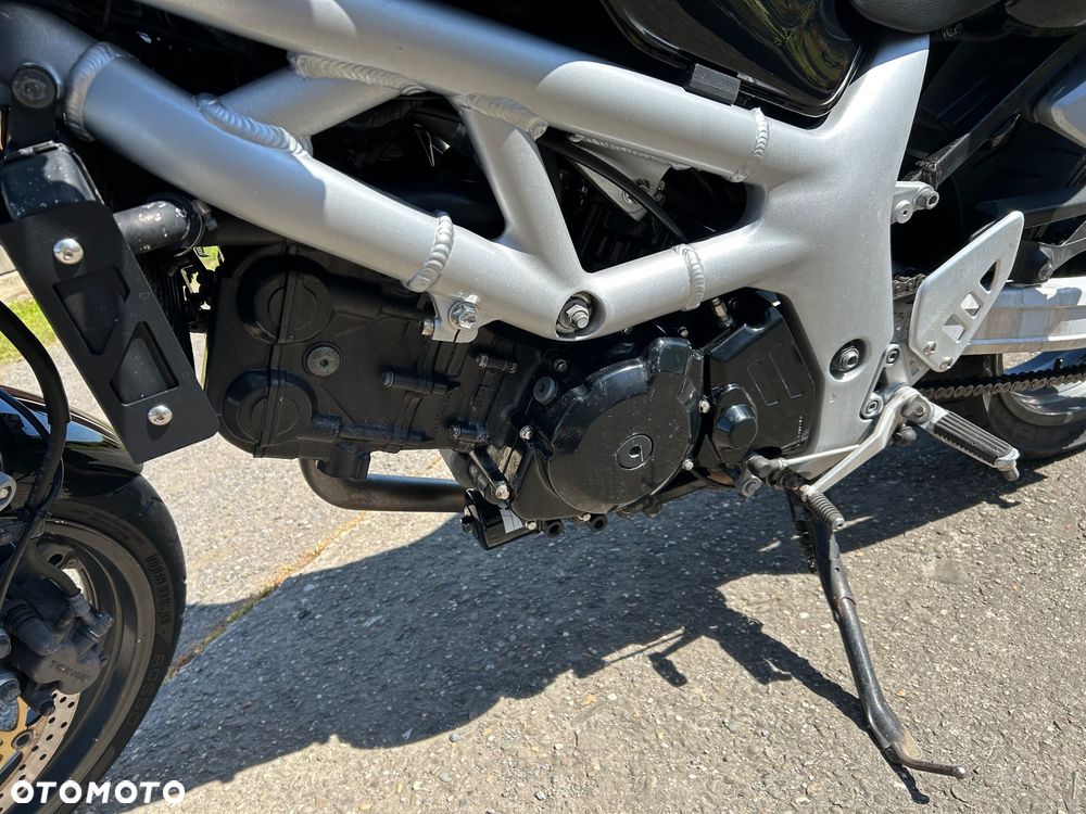 Suzuki SV - 8