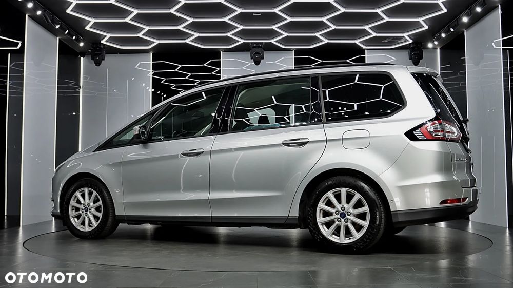Ford Galaxy - 4
