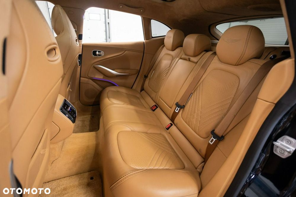 Aston Martin DBX Standard - 27