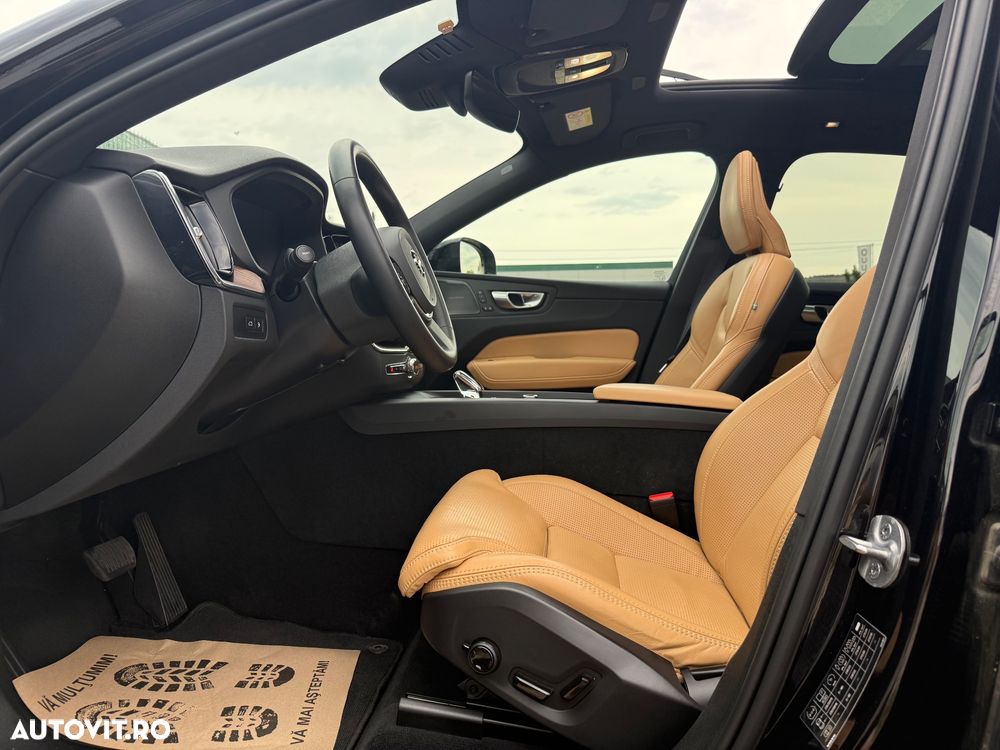 Volvo XC 60 T8 AWD Plus Dark - 6
