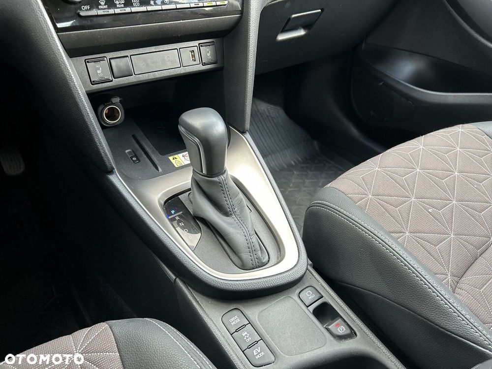 Toyota Yaris Cross - 17