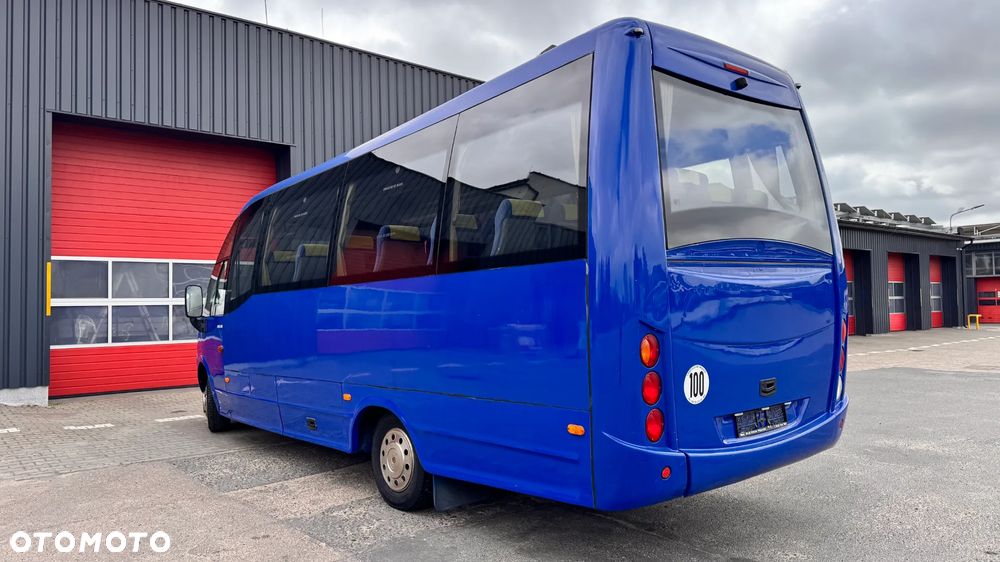 Iveco Wing /27miejsca /mały przebieg /klimatyzacja/ Cena:129000 zł netto - 3