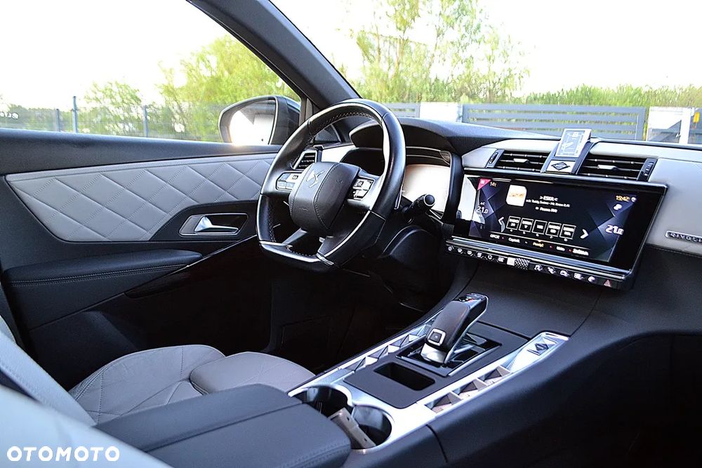 DS Automobiles DS 7 Crossback - 16