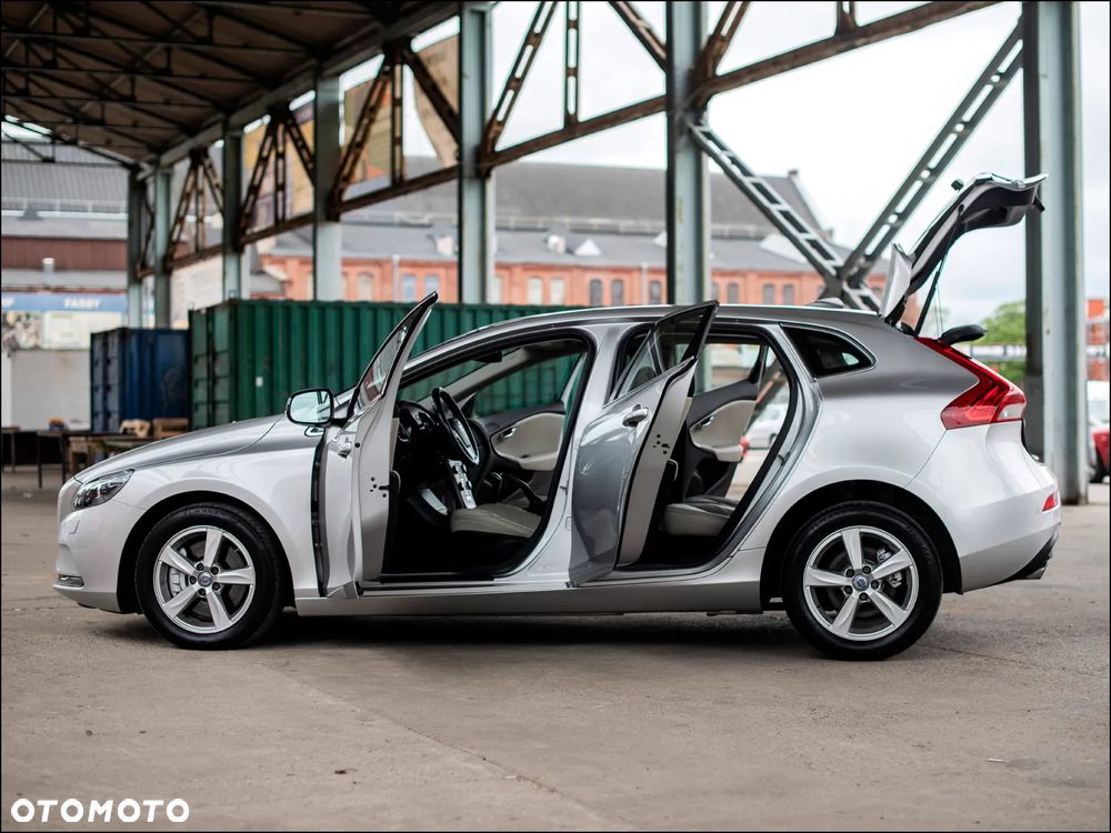 Volvo V40 - 11