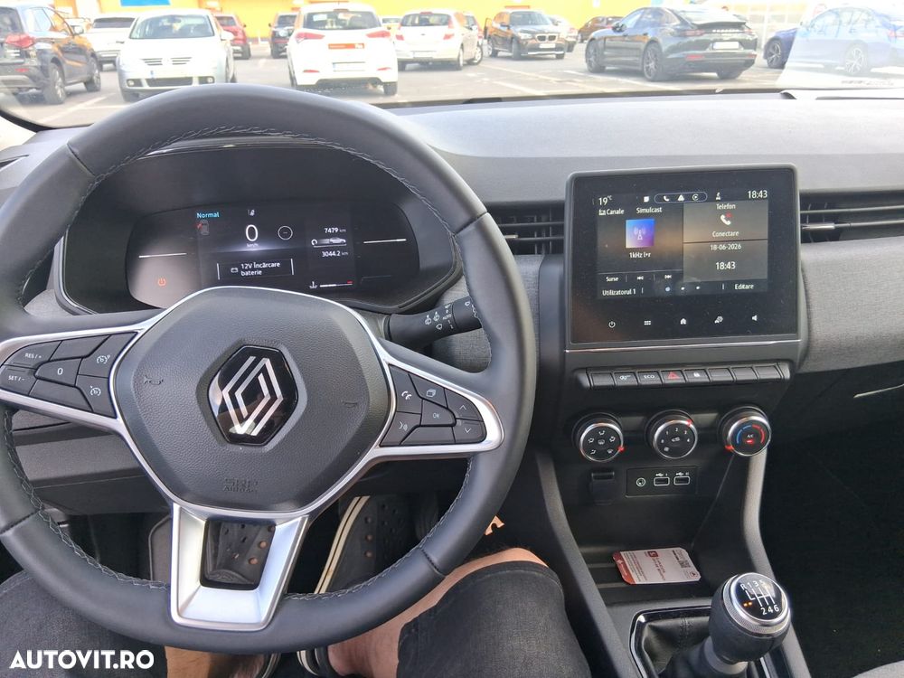 Renault Clio V TCe 90 Evolution - 8