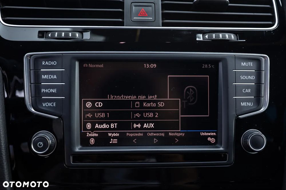Volkswagen Golf - 35