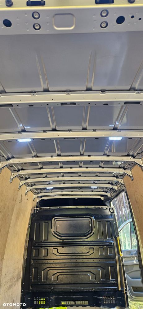 Volkswagen Crafter - 36