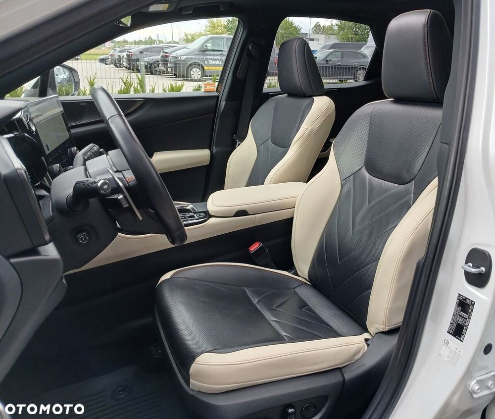 Lexus NX 350h Omotenashi AWD - 20