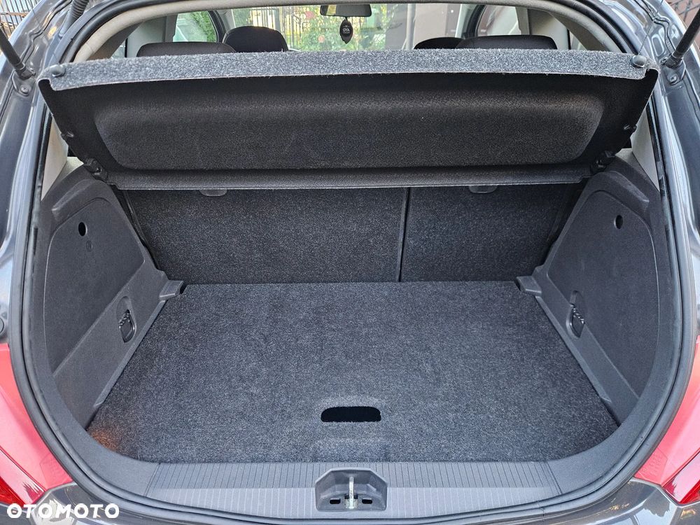 Opel Corsa 1.4 16V Active - 18
